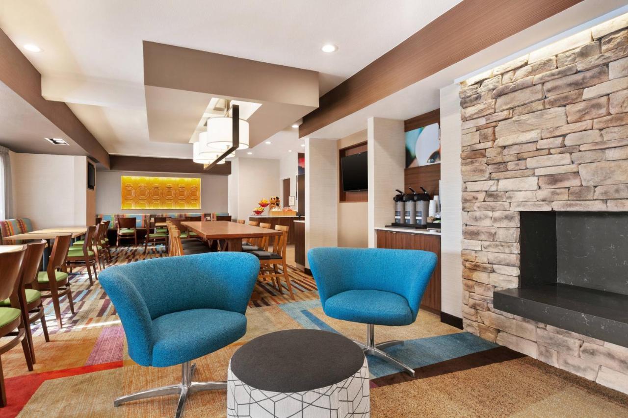 Fairfield Inn Розвилл Экстерьер фото