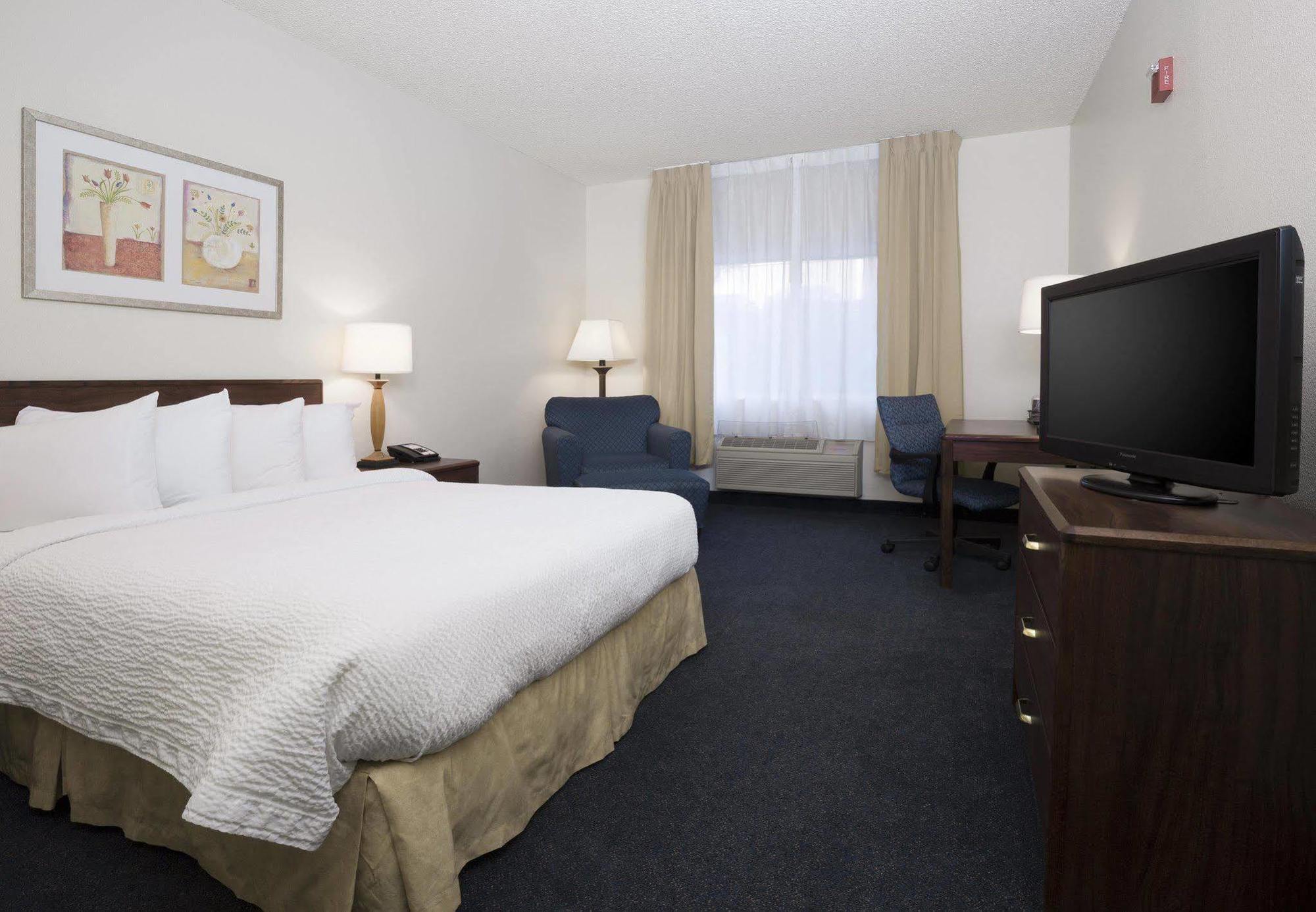 Fairfield Inn Розвилл Экстерьер фото